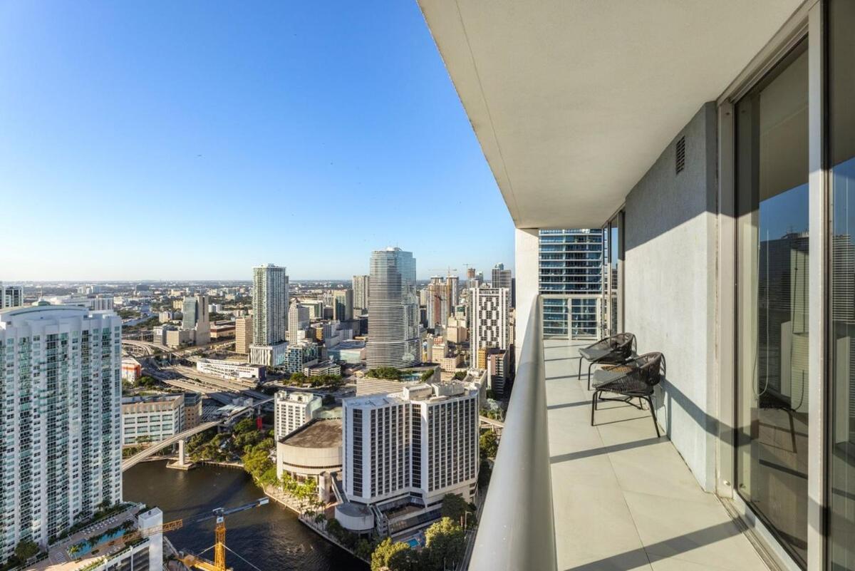 Sky High Penthouse Corner 2br 2ba Icon Brickell Appartement